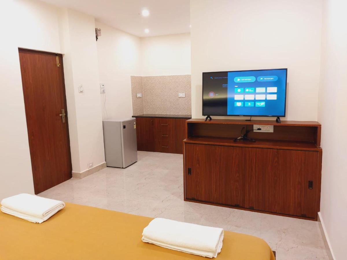 Chippy Residency Hotel Chennai Bagian luar foto