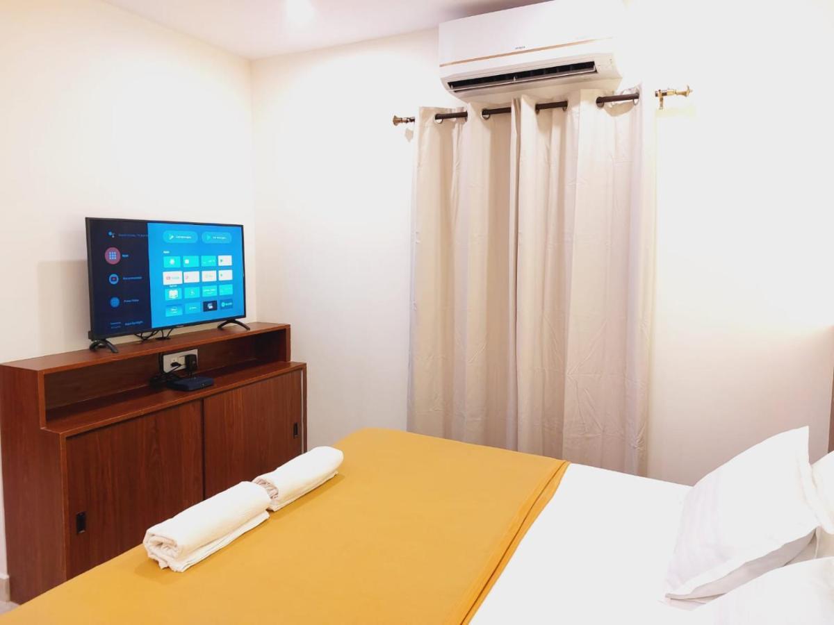 Chippy Residency Hotel Chennai Bagian luar foto